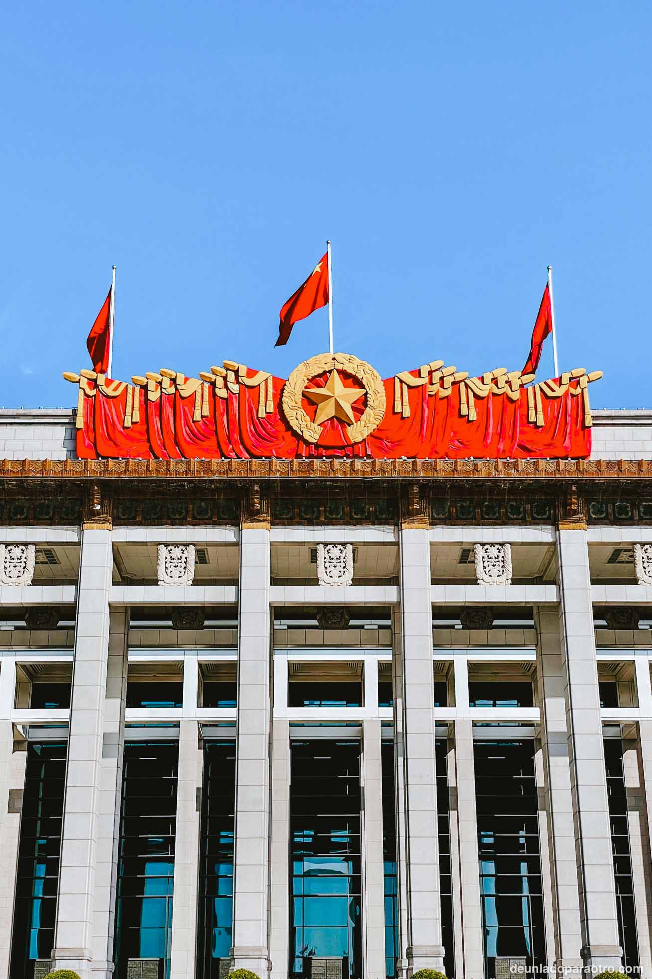 Plaza Tiananmen, algo imprescindible que ver en Pekin