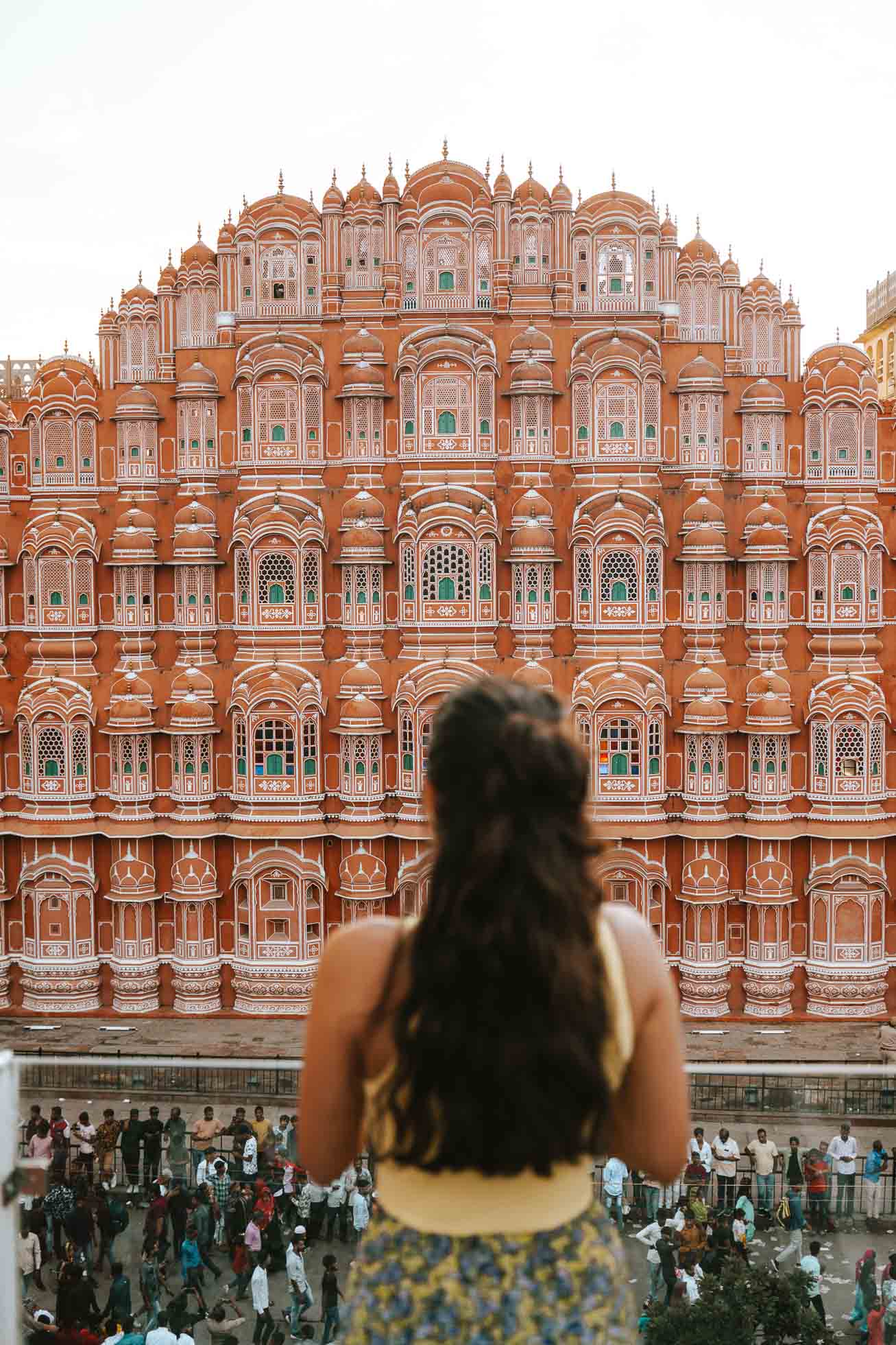 Vista del Hawa Mahal, algo imprescindible que ver en el Norte de la India