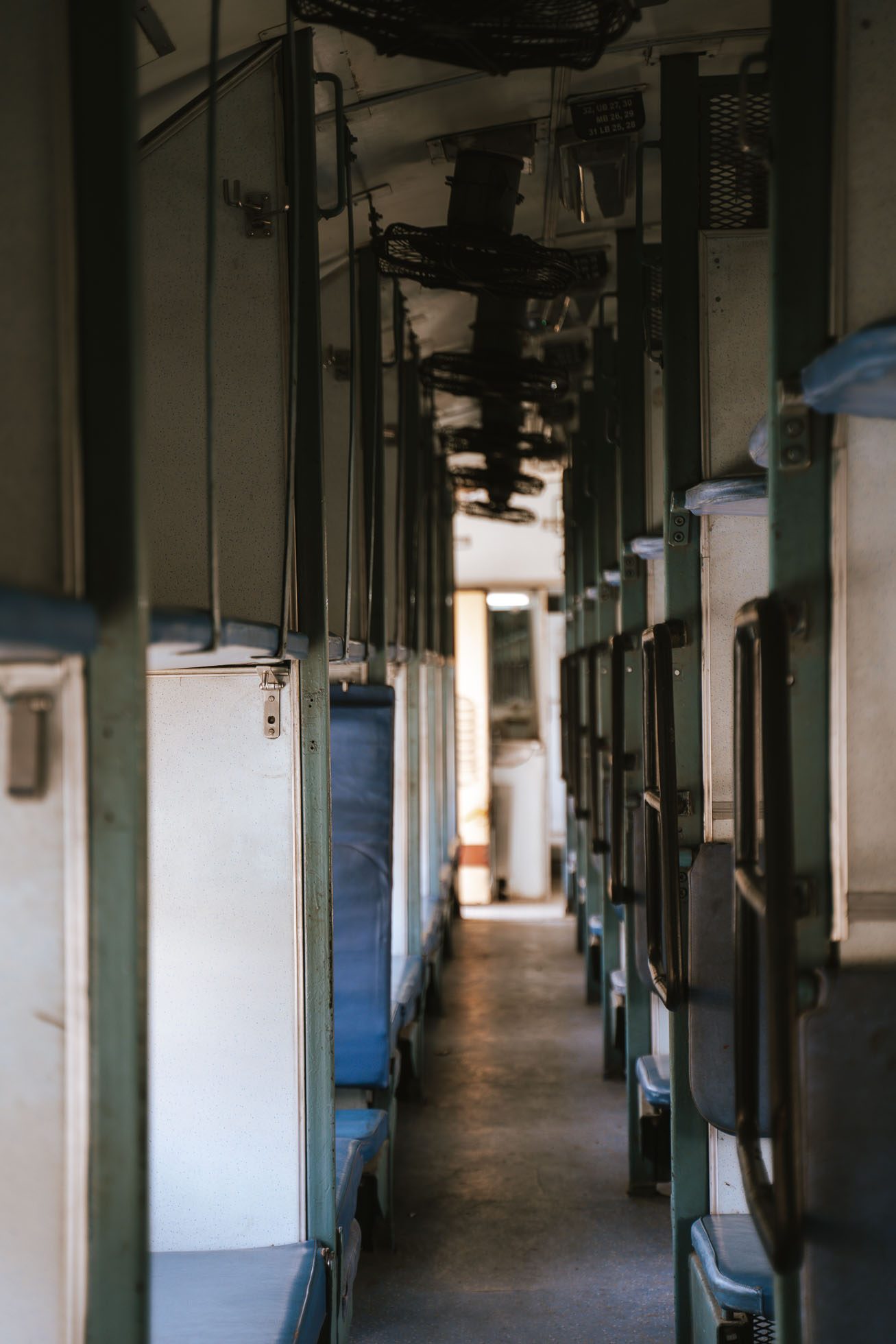tren Sleeper Class algo que ver en el Norte de la India