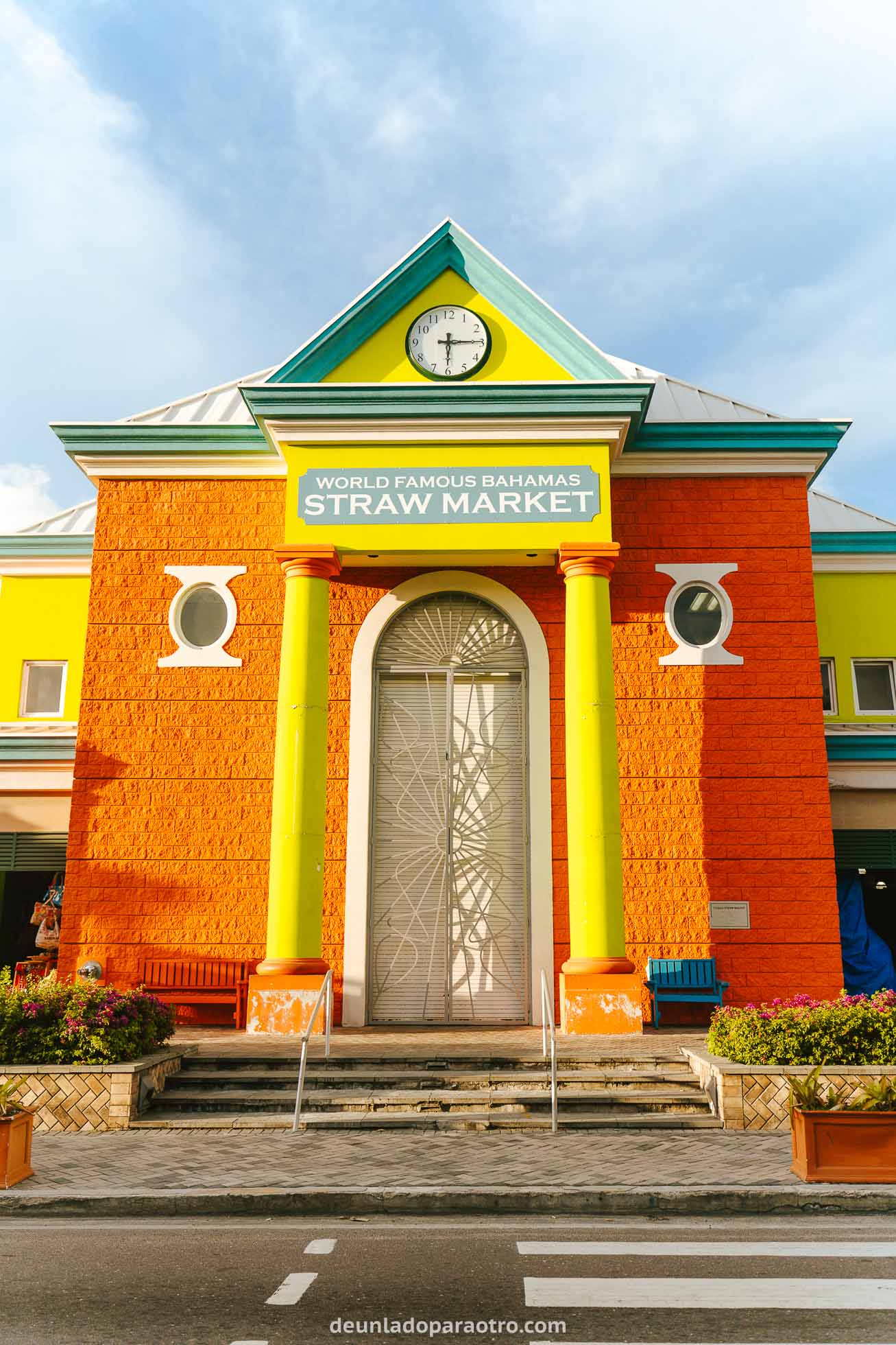 Una de las mejores cosas que hacer en Nassau, es visitar el mercado de la paja