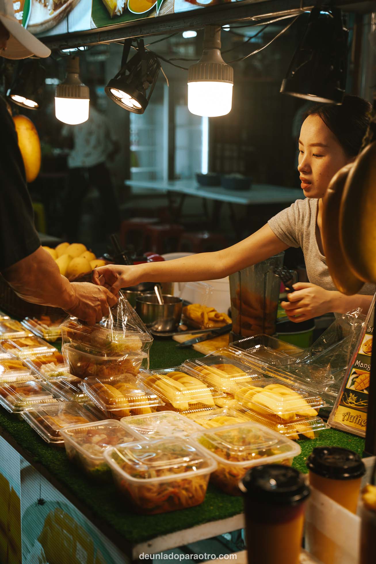 Visitar los mercados nocturnos de la isla algo imprescindible que hacer en Langkawi en 2 días