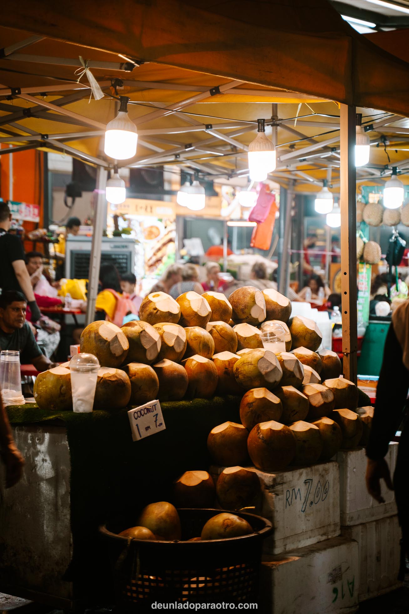 Visitar los mercados nocturnos de la isla algo imprescindible que hacer en Langkawi en 2 días