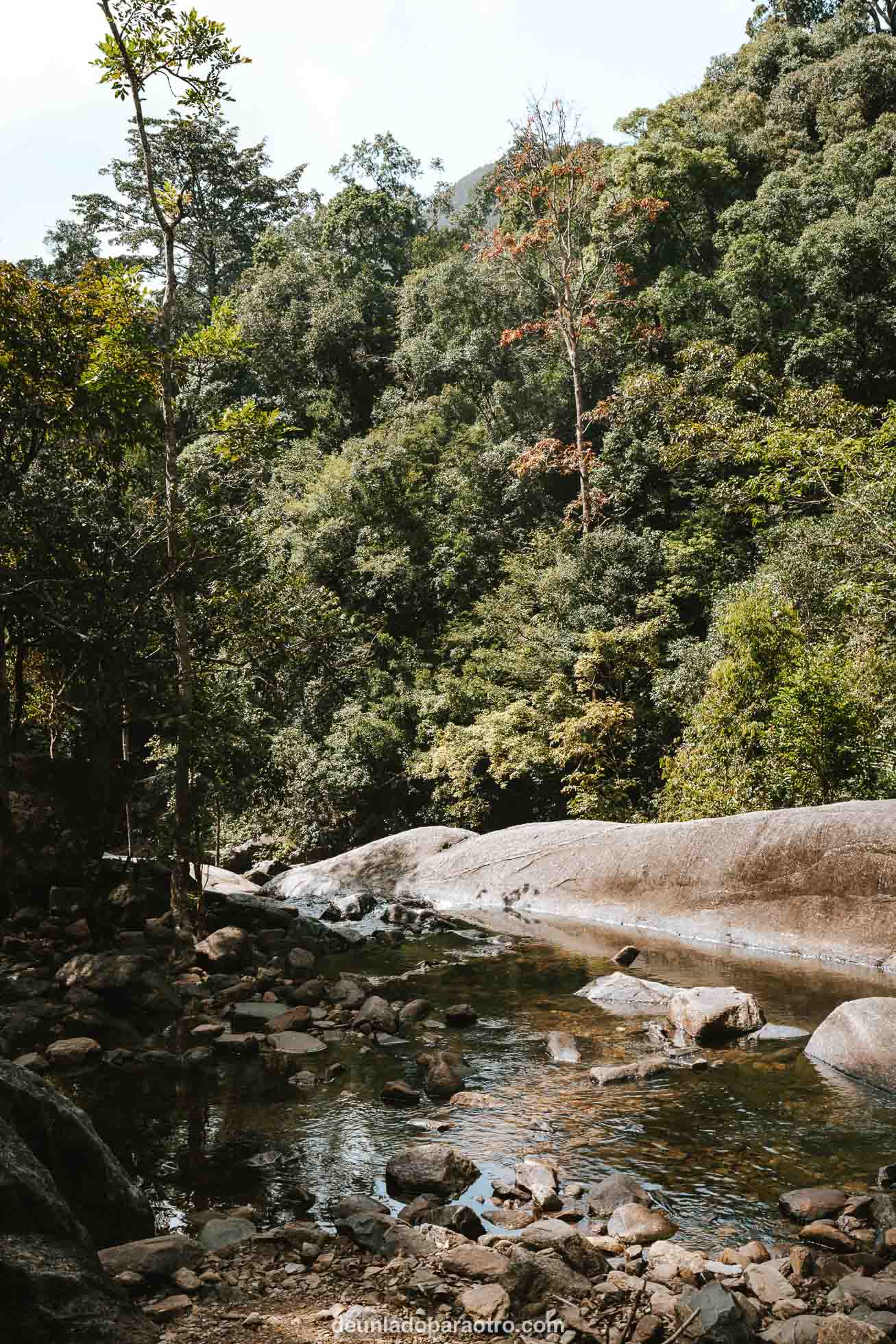 Algo imprescindible que hacer en Langkawi es visitar estas siete piscinas naturales conectadas entre ellas por vistosas cascadas