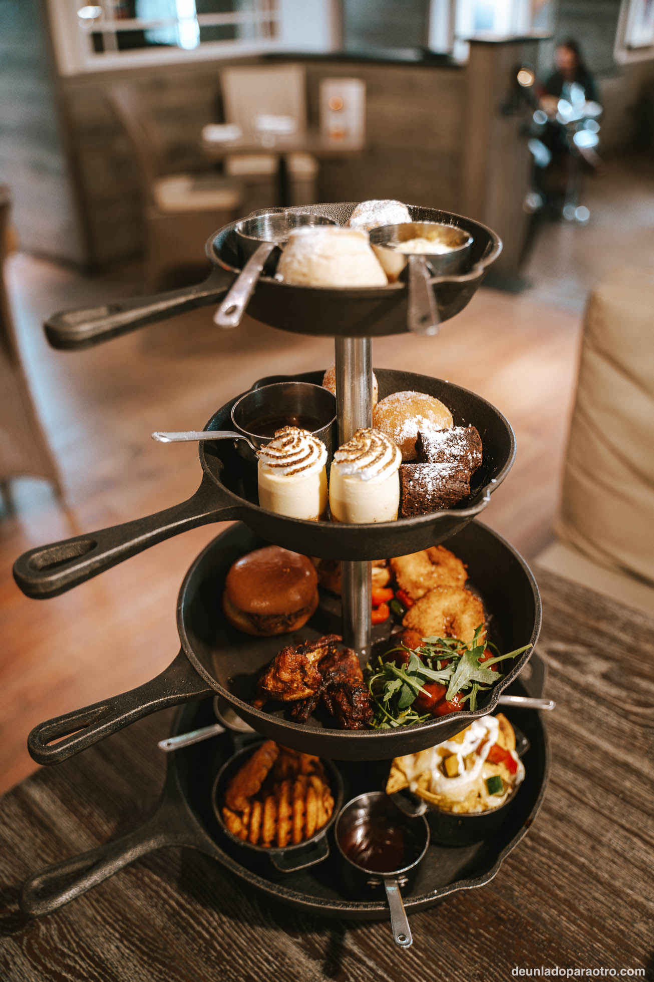Algo interesante que hacer en Manchester y Lake District es probar alguna de sus especialidades culinarias