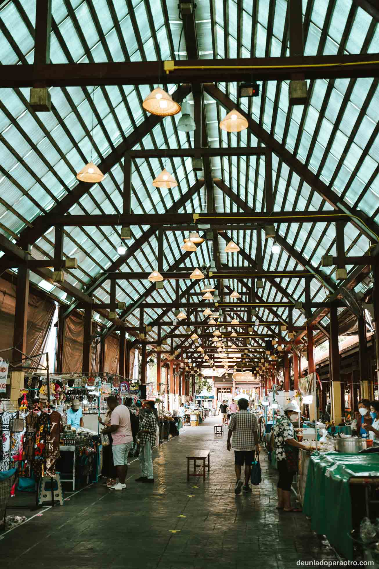 mercados, algo muy curioso que ver en bangkok