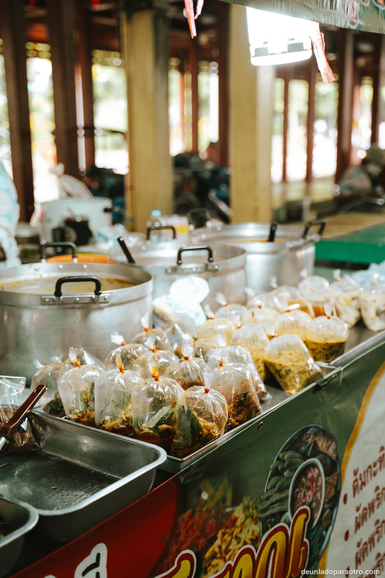 mercados, algo muy curioso que ver en bangkok