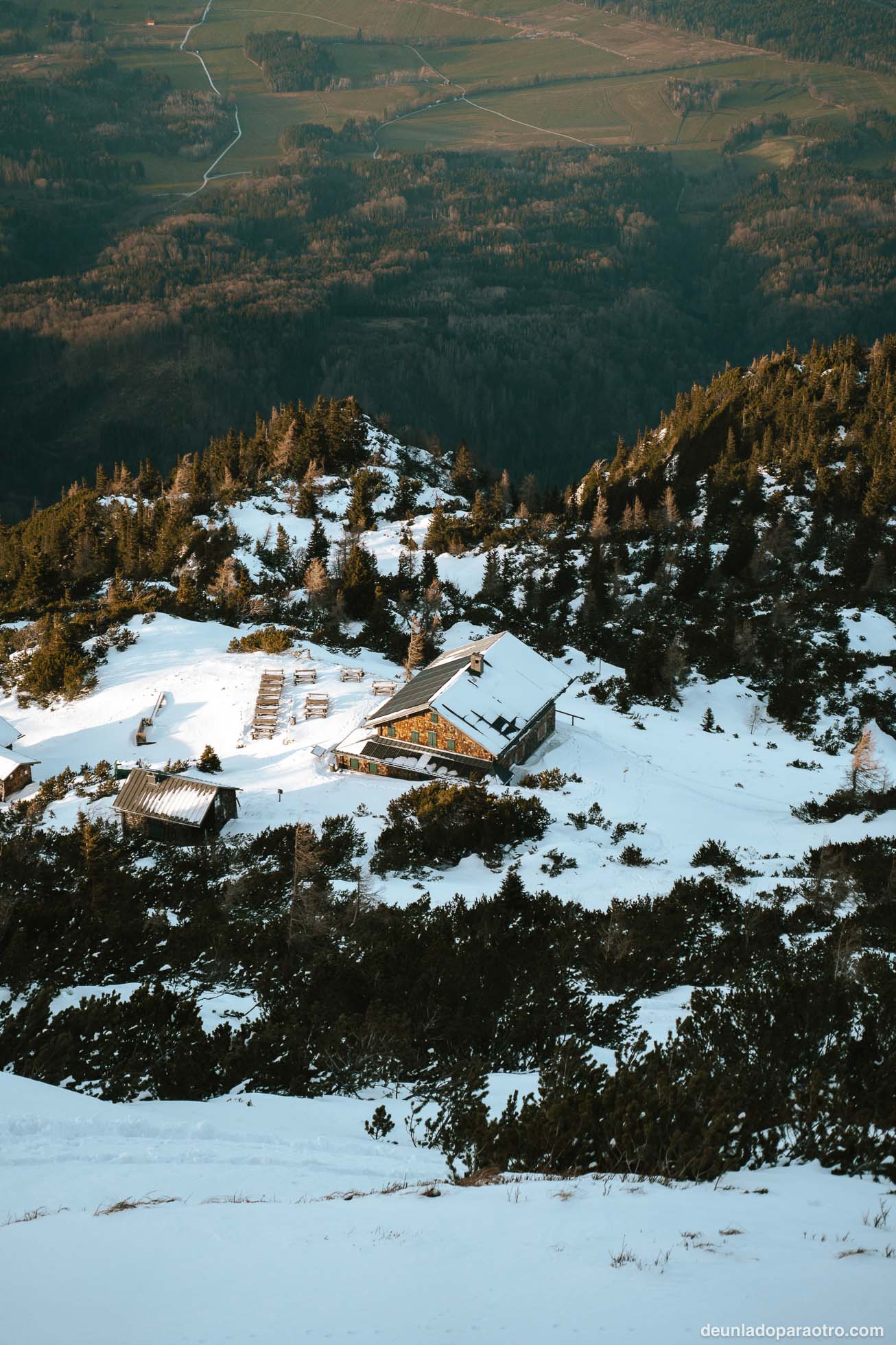 Subir al teleférico de Untersberbahn, una de las mejores experiencias que hacer en Salzburgo.