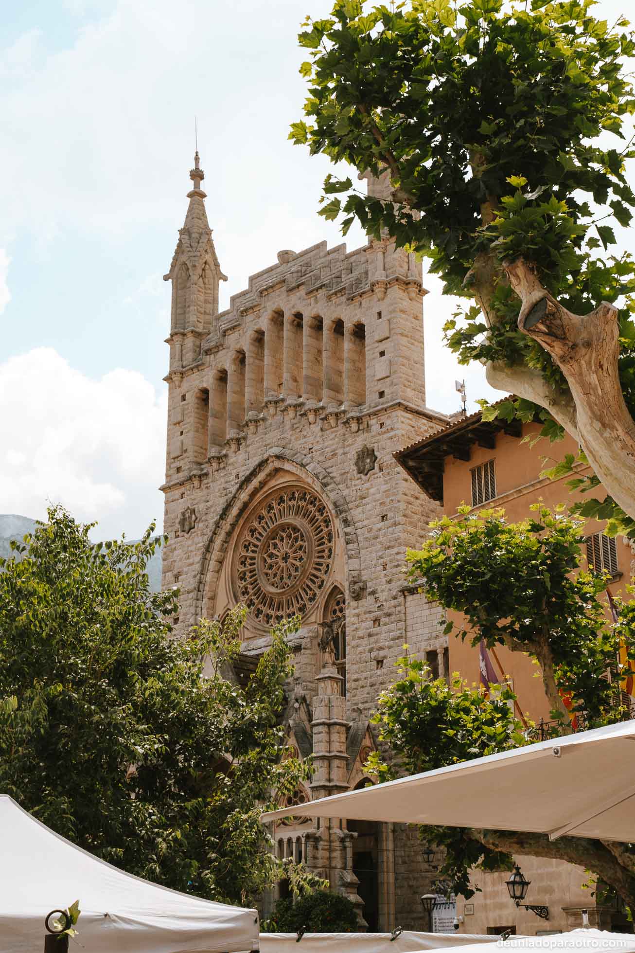 El pueblo más grande de la Sierra de Tramuntana y una de las visitas más importantes que hacer en Mallorca