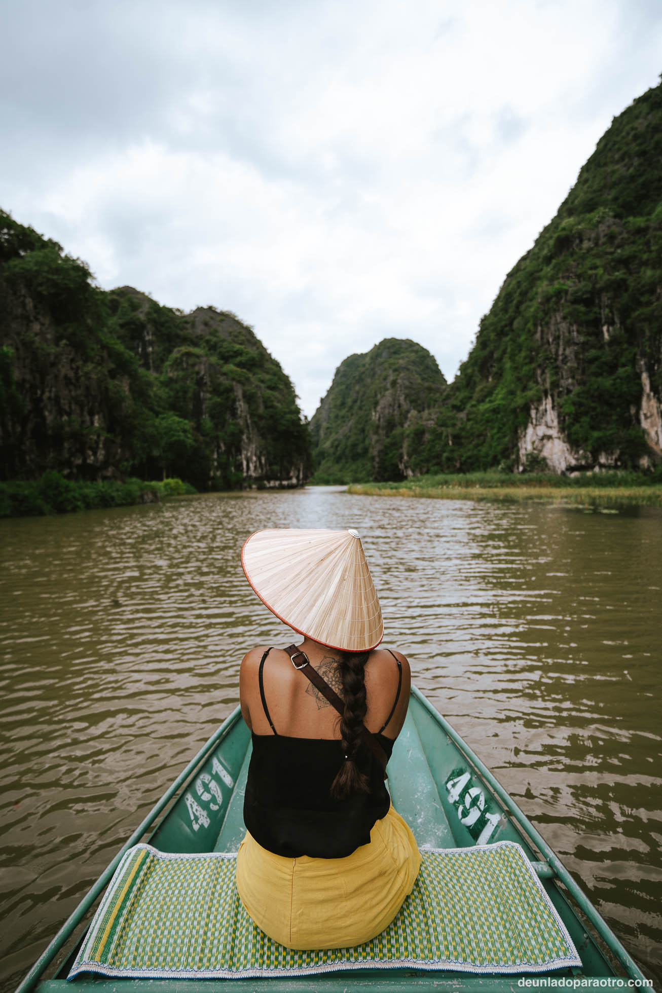 Paseo en barca por Tam Coc o Trang An, una de las mejores cosas que hacer en Ninh Binh