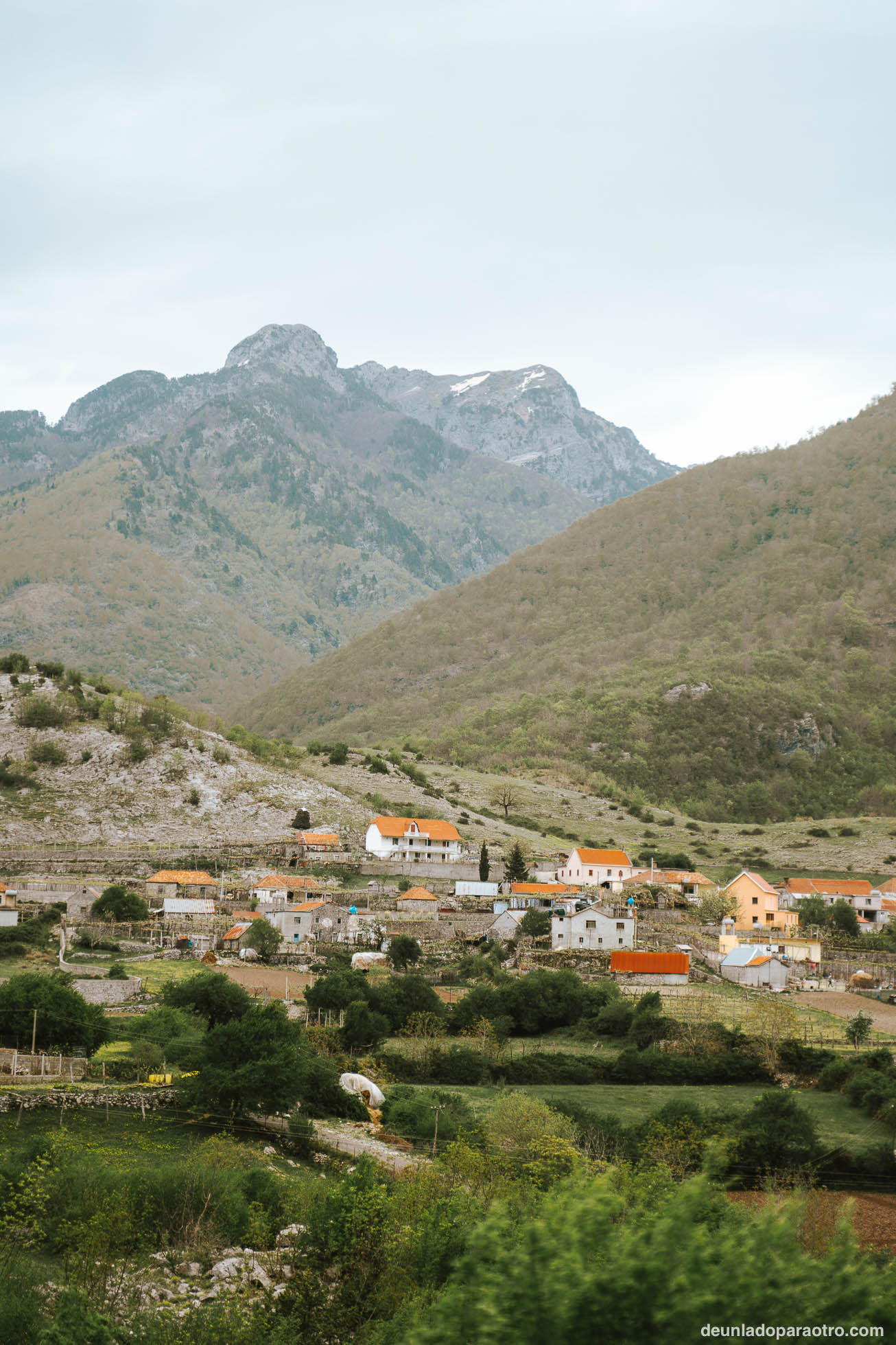 Traslado a Kruje, uno de los lugares más bonitos que ver en tu ruta por Albania en 10 dias