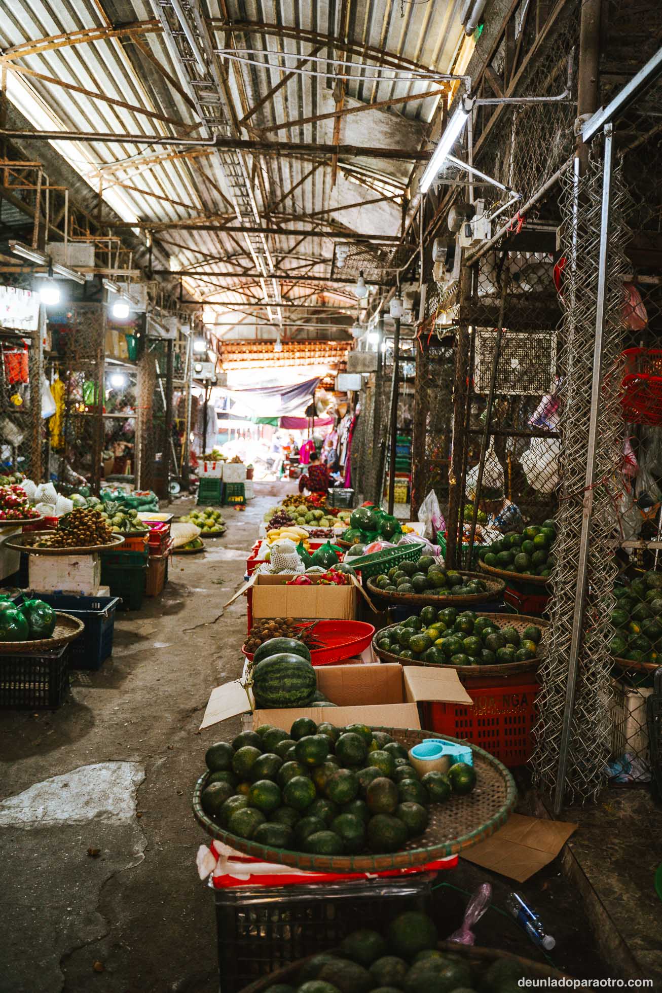 Hue, una de las ciudades más interesantes de este viaje a Vietnam por libre en 18 dias