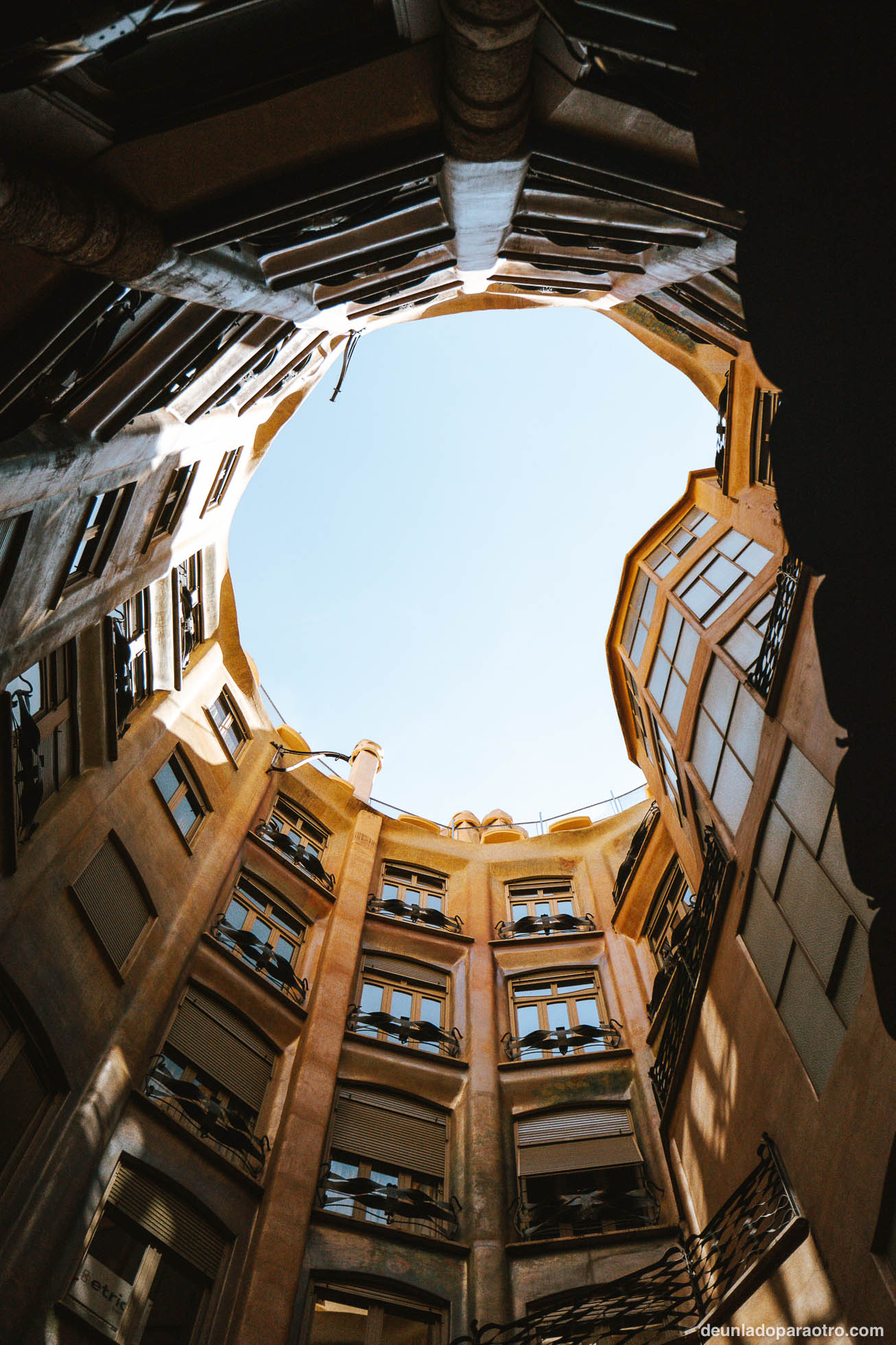 La Pedrera, un símbolo del modernismo que ver en Barcelona en 3 días