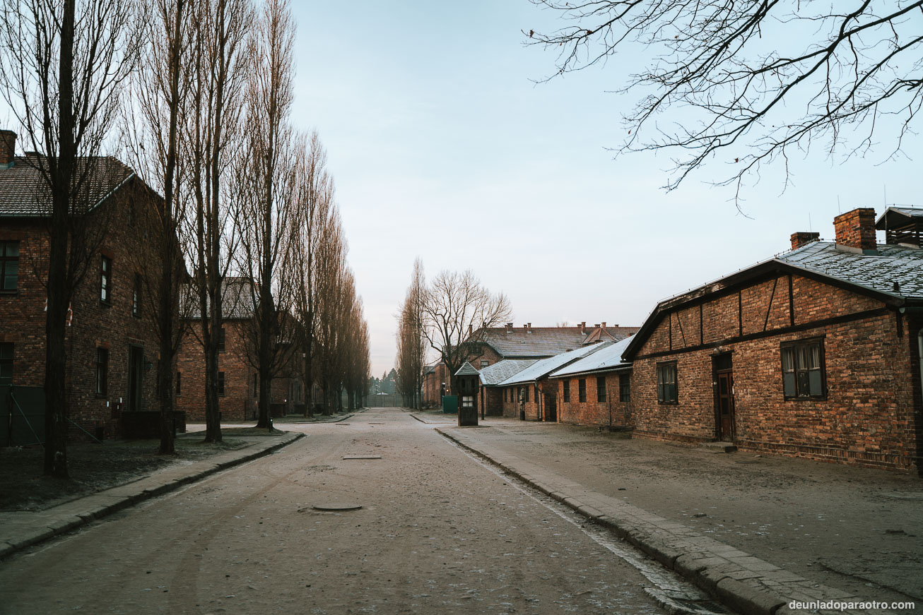 como ir de Cracovia a auschwitz y excursión a Auschwitz para visitar