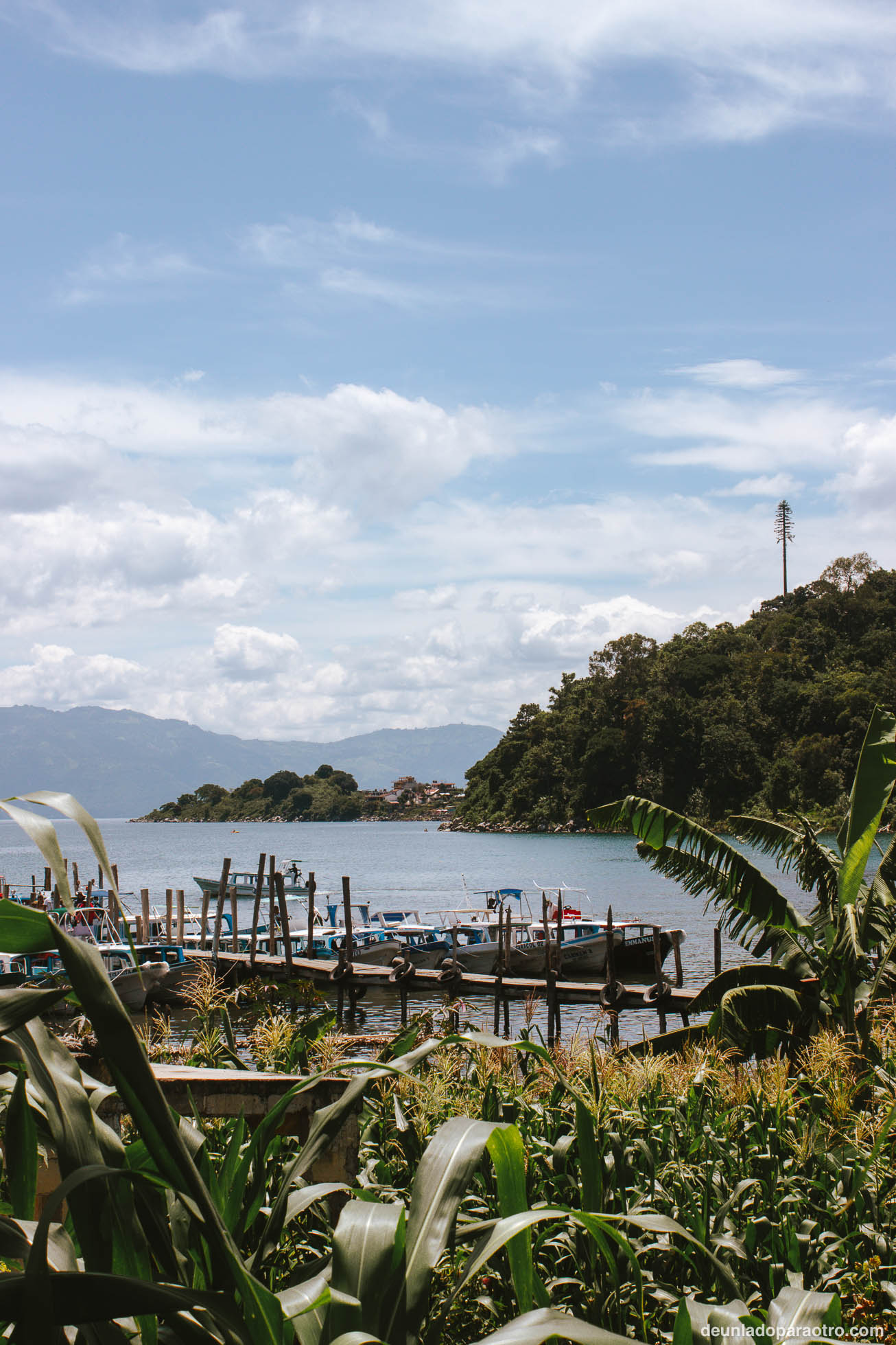 Lago de Atitlán, un verdadero paraíso entre volcanes que ver en Guatemala
