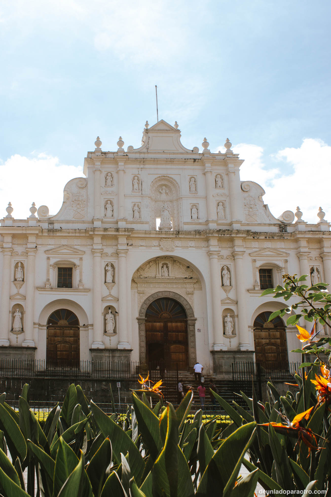 Antigua, una coqueta ciudad colonial rodeada de volcanes que ver en Guatemala