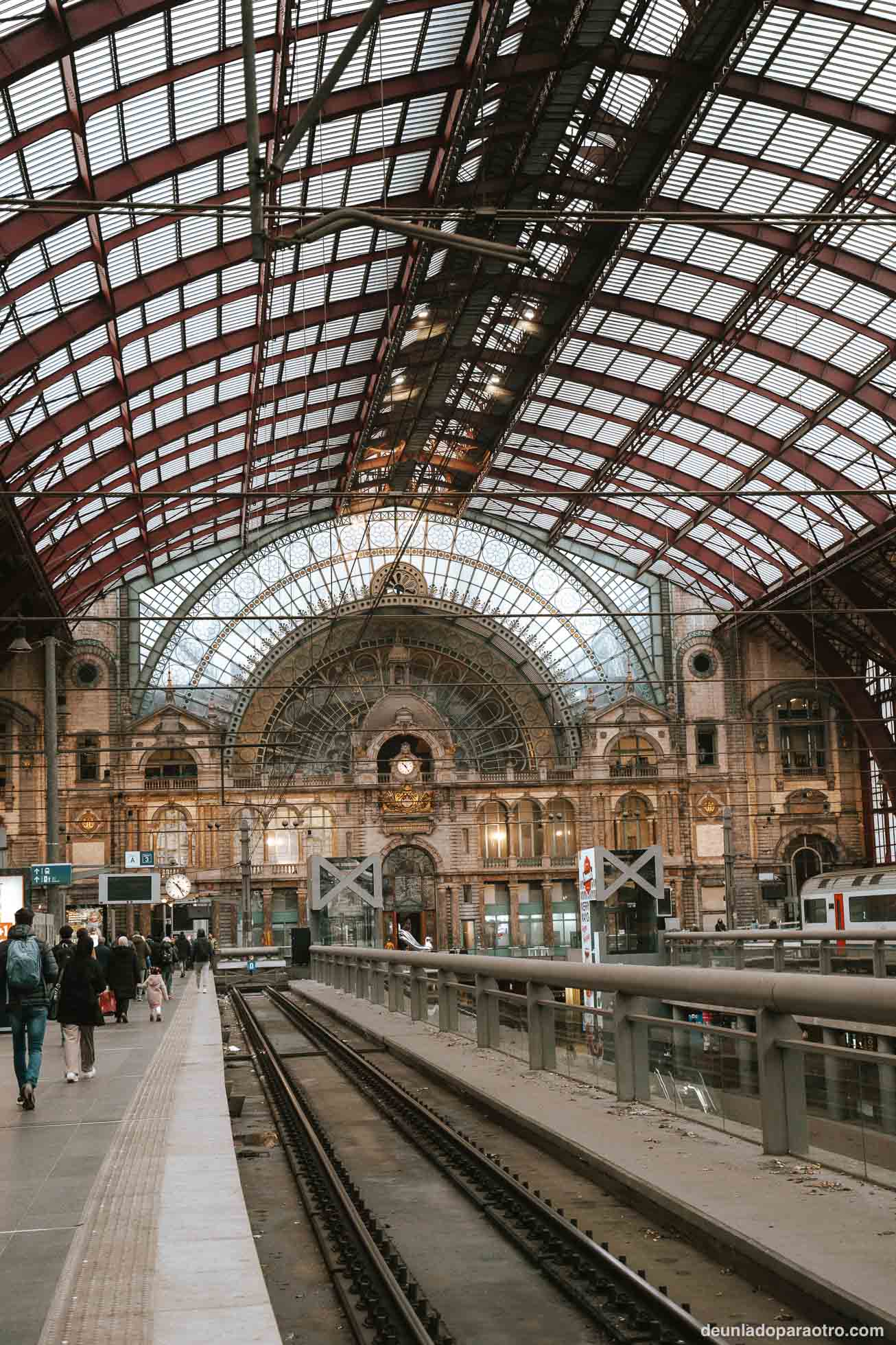 Ruta de 7 días por el norte de Francia y Bélgica en Navidad