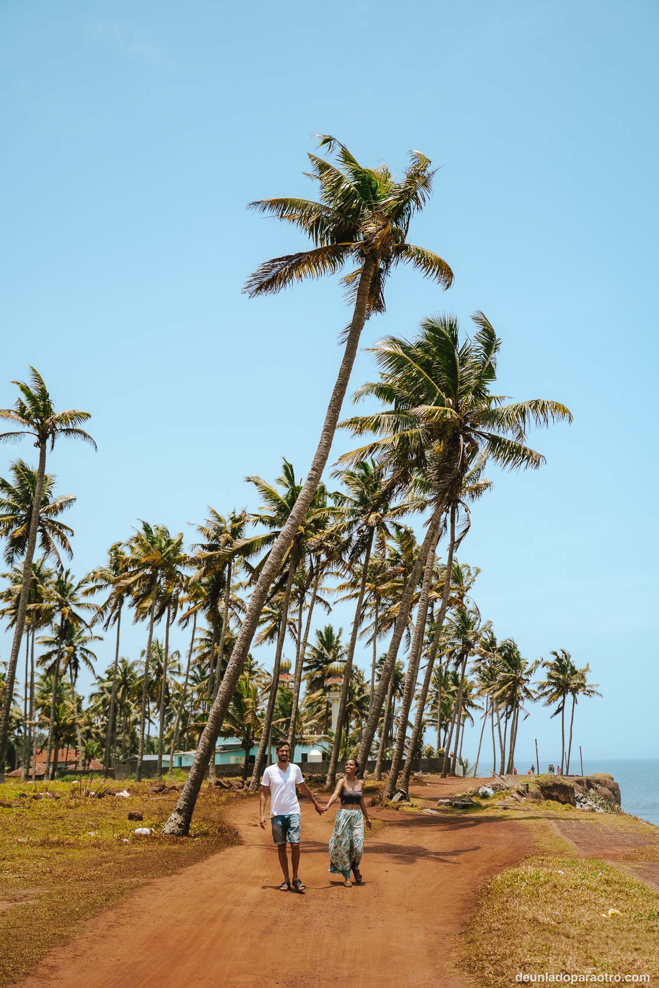 Varkala, un paraíso que ver en Kerala entre acantilados, playas salvajes y puestas de sol