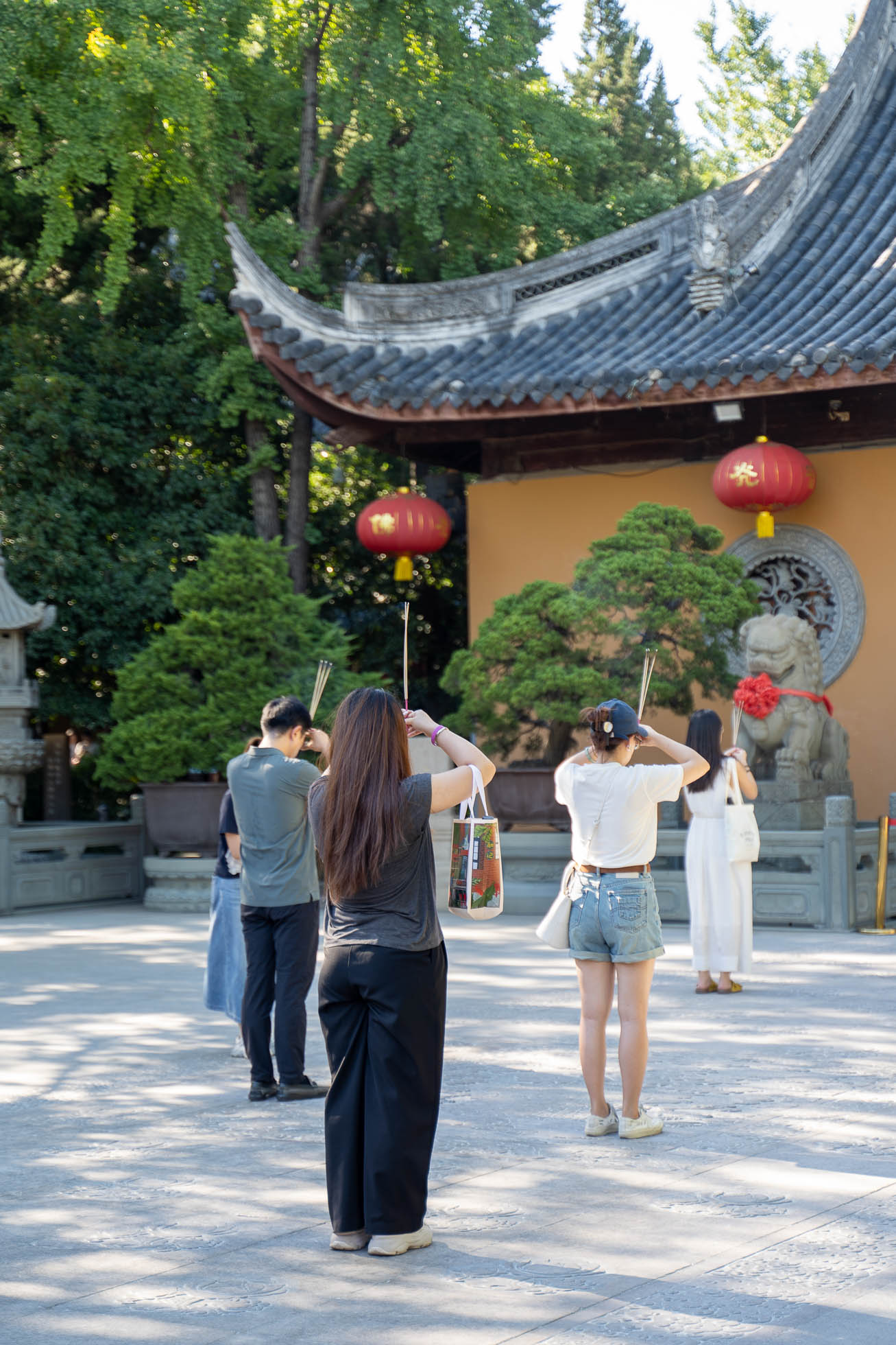 Templo de Longhua, un complejo religioso enorme y diferente que ver en Shanghai