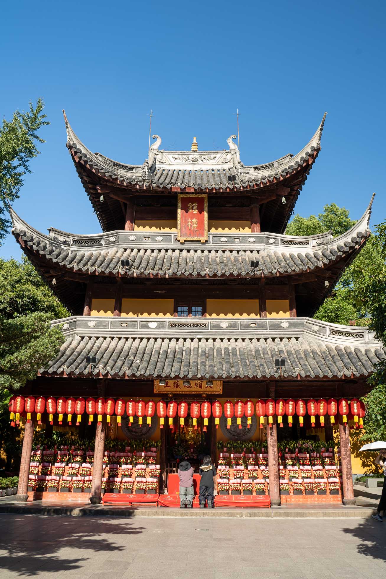 Templo de Longhua, un complejo religioso enorme y diferente que ver en Shanghai