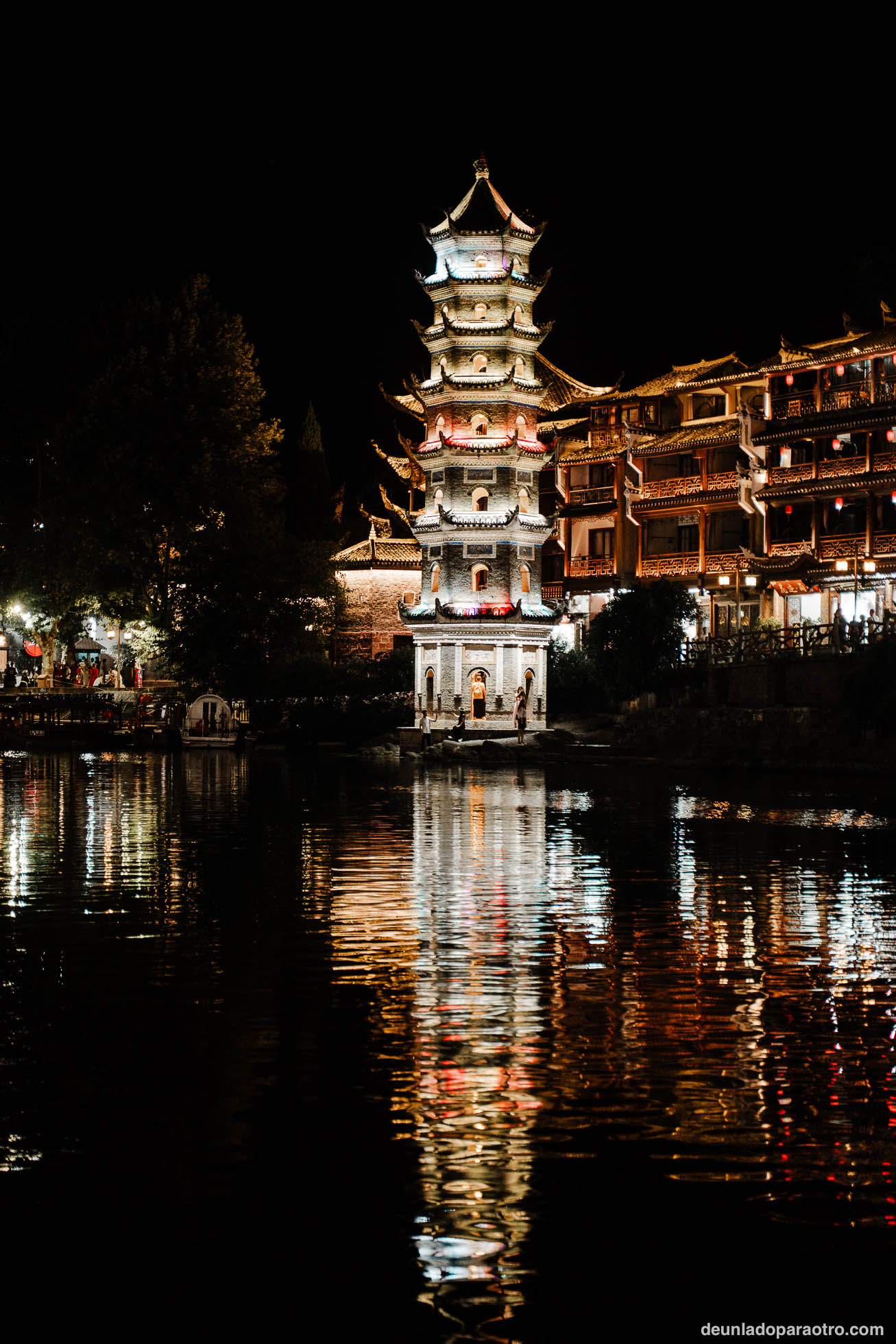 Fenghuang, el pueblo más bonito de esta ruta por China en 15 días