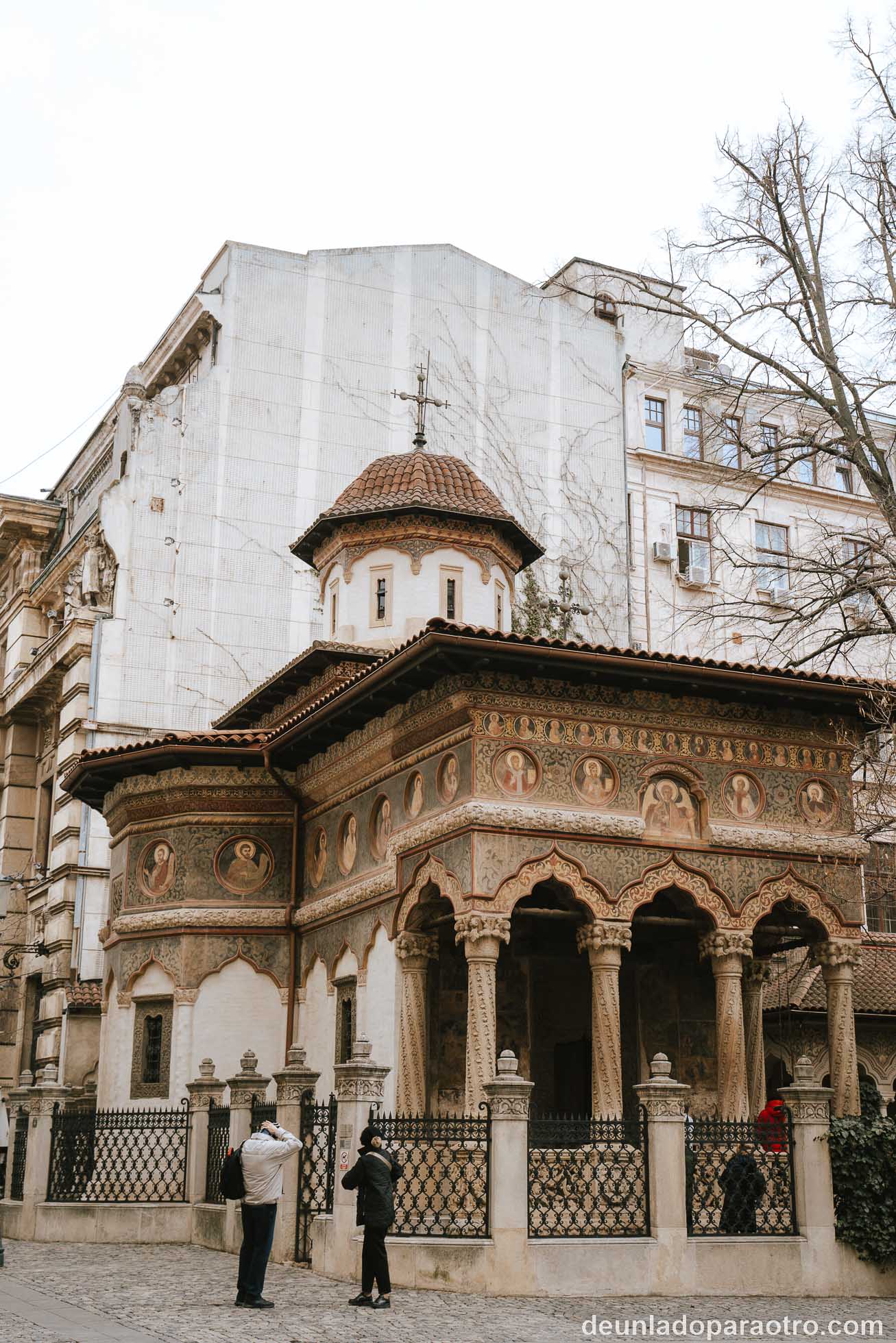 Monasterio Stavropoleos, una parada obligada que hacer en Bucarest en 2 días