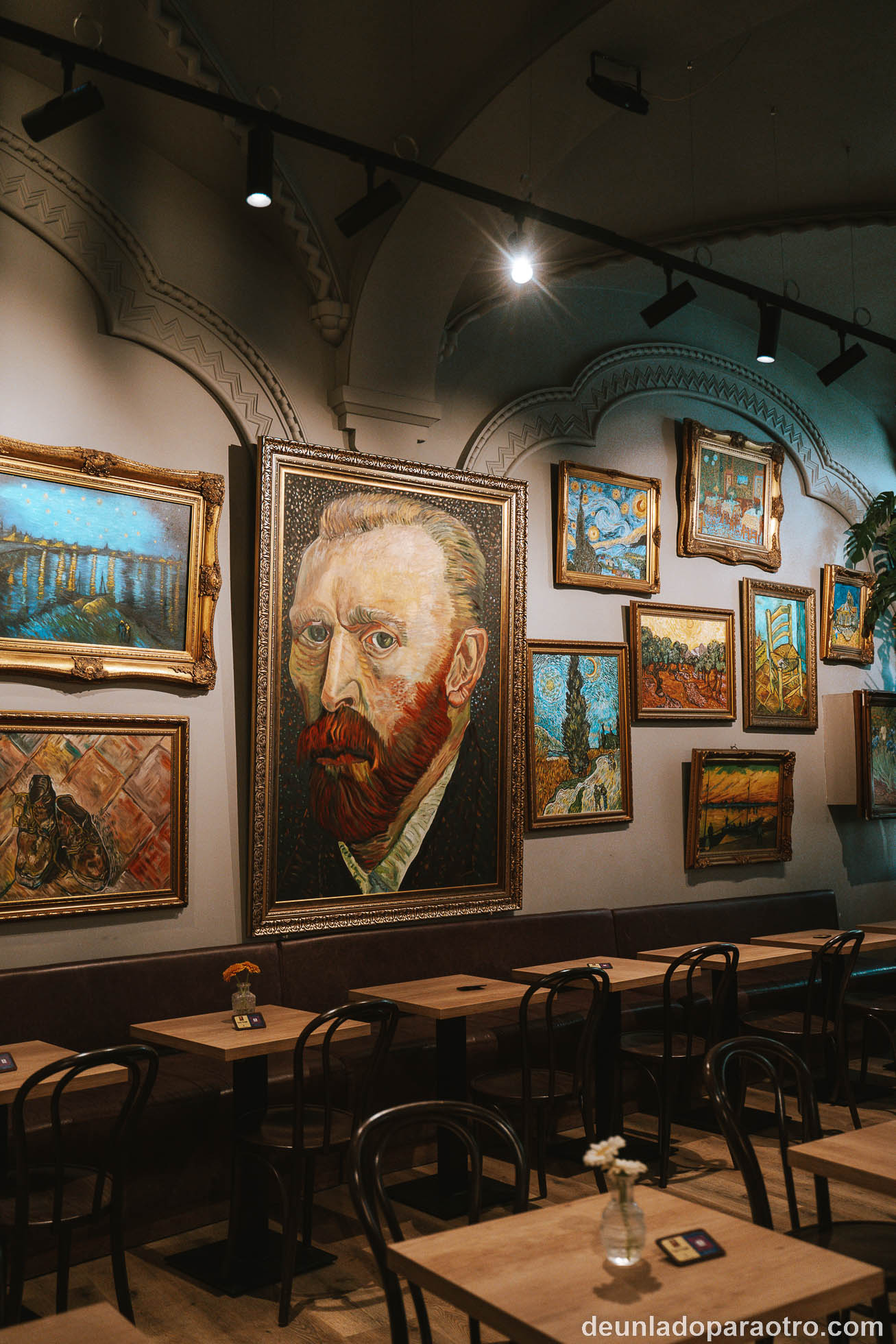 Grand Café Van Gogh, un lugar muy instagrameable que ver en Bucarest