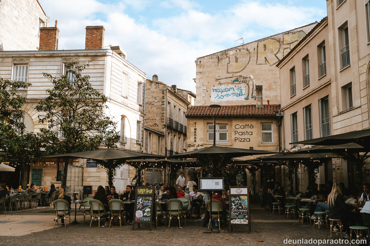 Plaza con encanto en el Barrio de Saint-Pierre