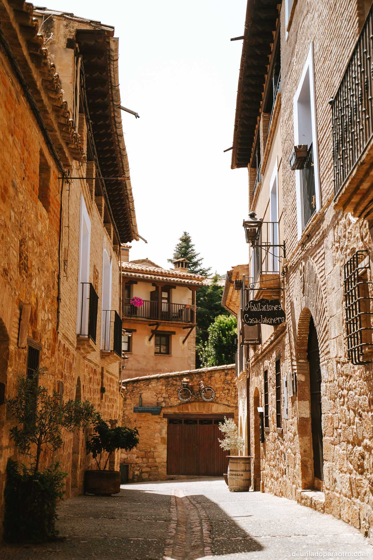 Huesca en 4 días: ruta por el Pirineo, pueblos y naturaleza