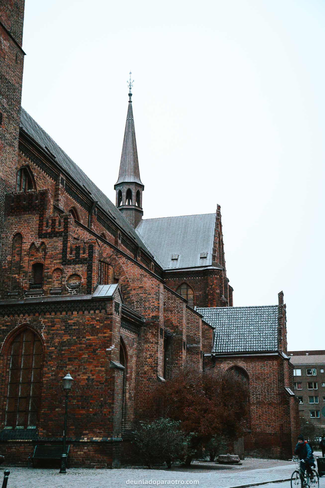 Fachada de la Iglesia De San Pedro, la más popular que ver en Malmo