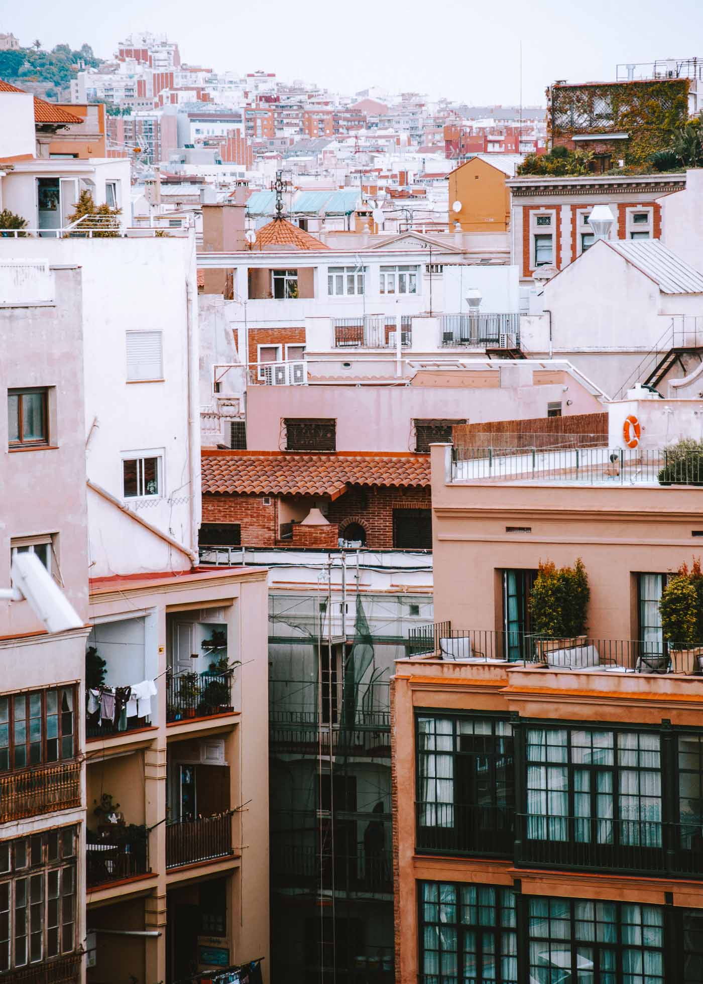 el clot una de las mejores zonas donde alojarse en barcelona