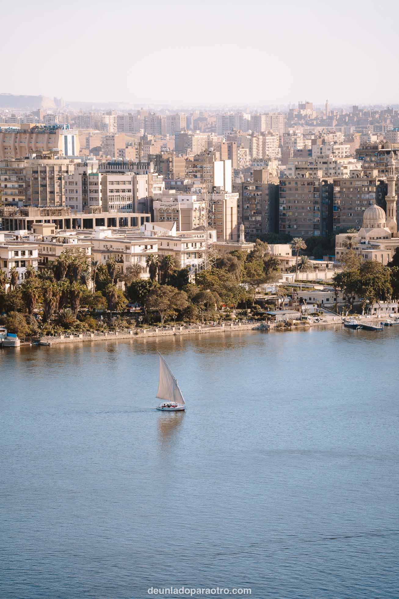 Navegar por el Río Nilo con una faluca, algo que hacer en El Cairo