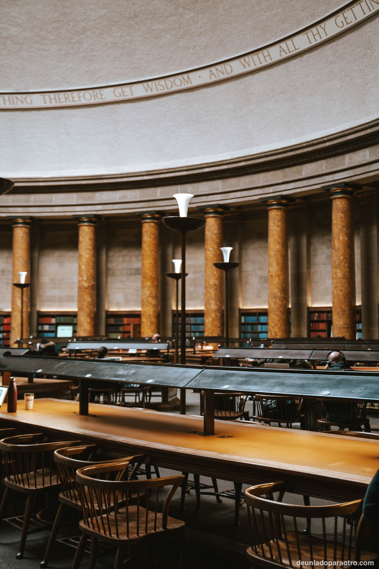 Biblioteca Central, una visita cultural que hacer en Manchester