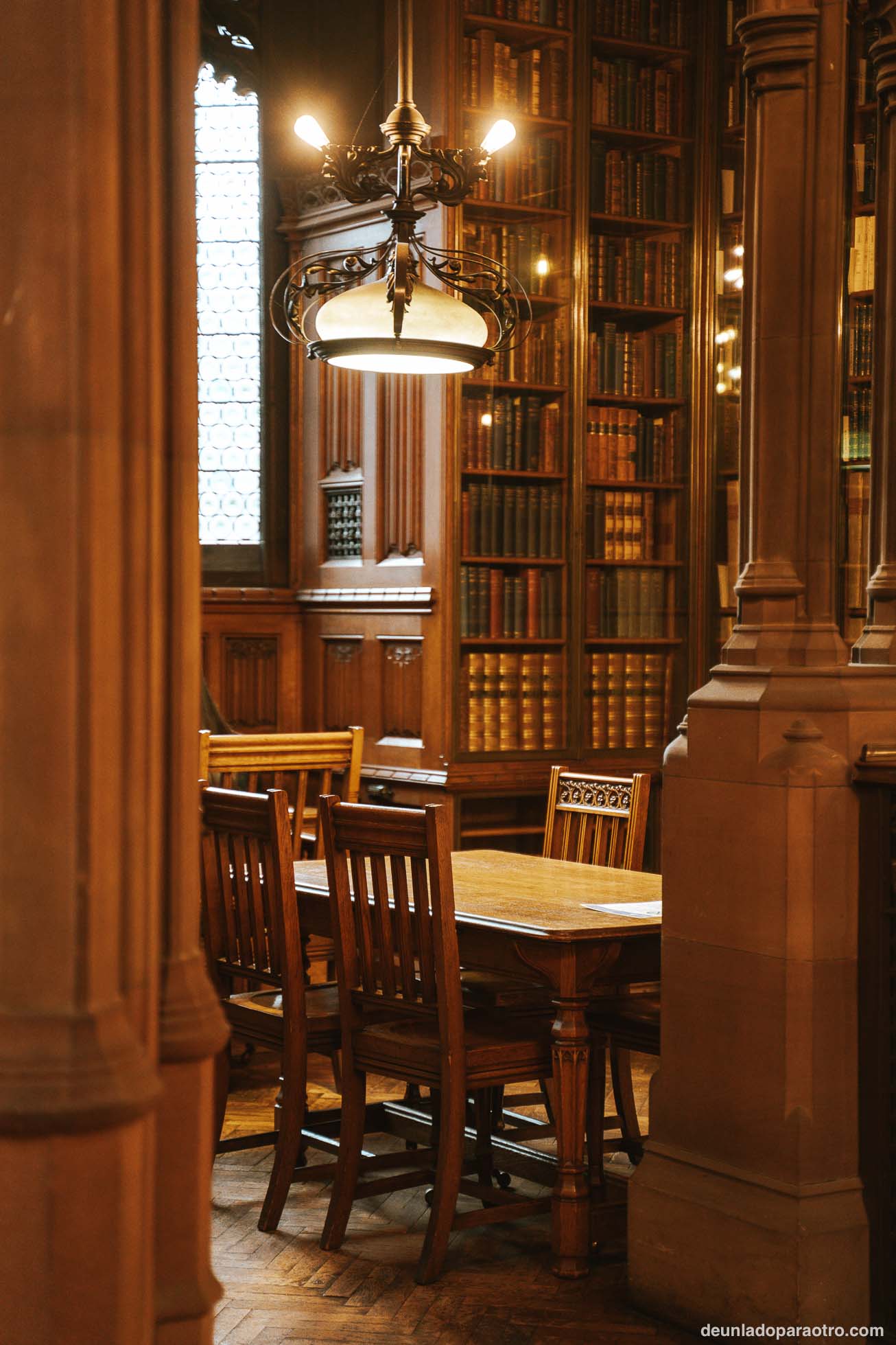 John Rylands Library, una biblioteca histórica que no te puedes perder en tu ruta por Inglaterra en 5 días