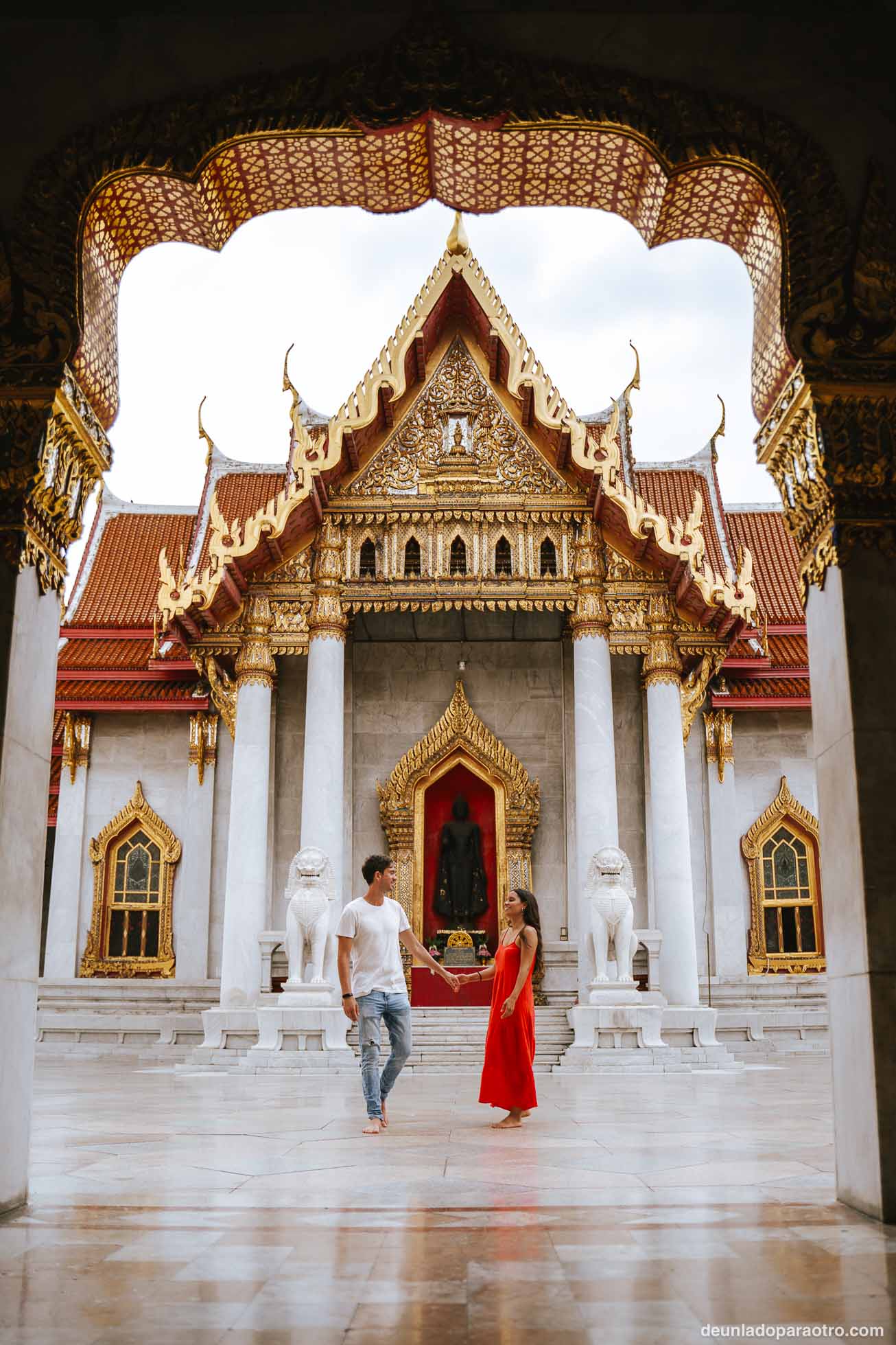 Wat Benchamabophit es uno de los templos más especiales que ver en Bangkok