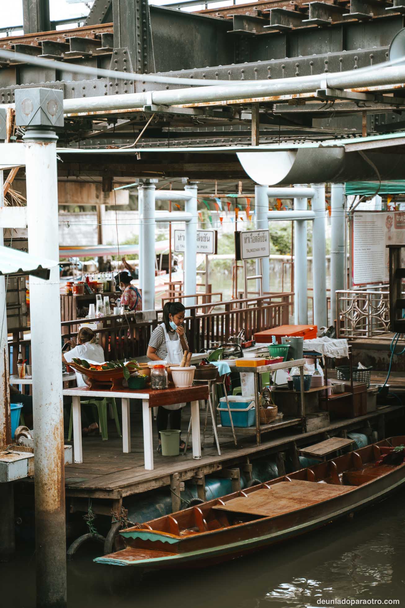 mercados, algo muy curioso que ver en bangkok