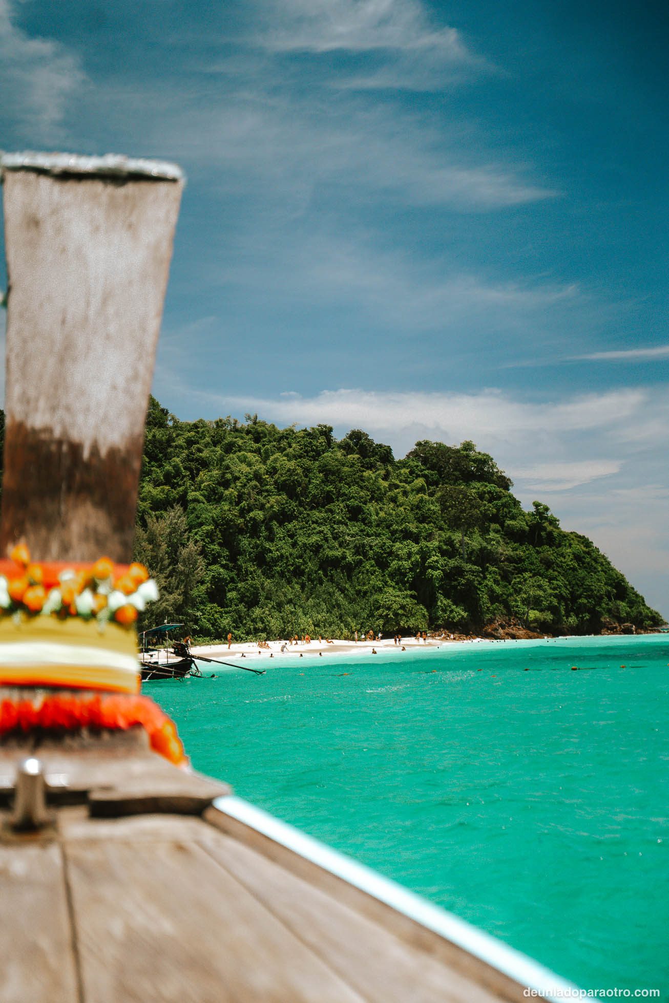 Bamboo Island, una de las paradas más recomendadas que hacer en Phi Phi