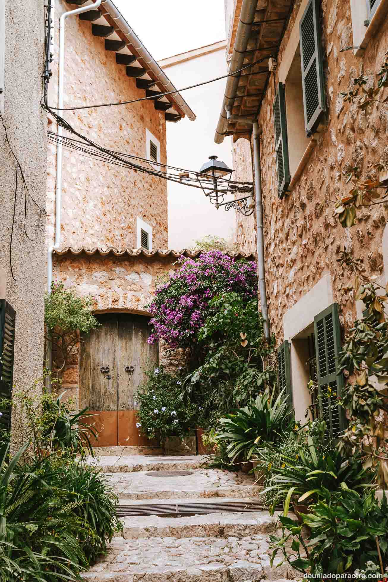 Uno de los pueblos más bonitos de España y una visita obligada que hacer en Mallorca