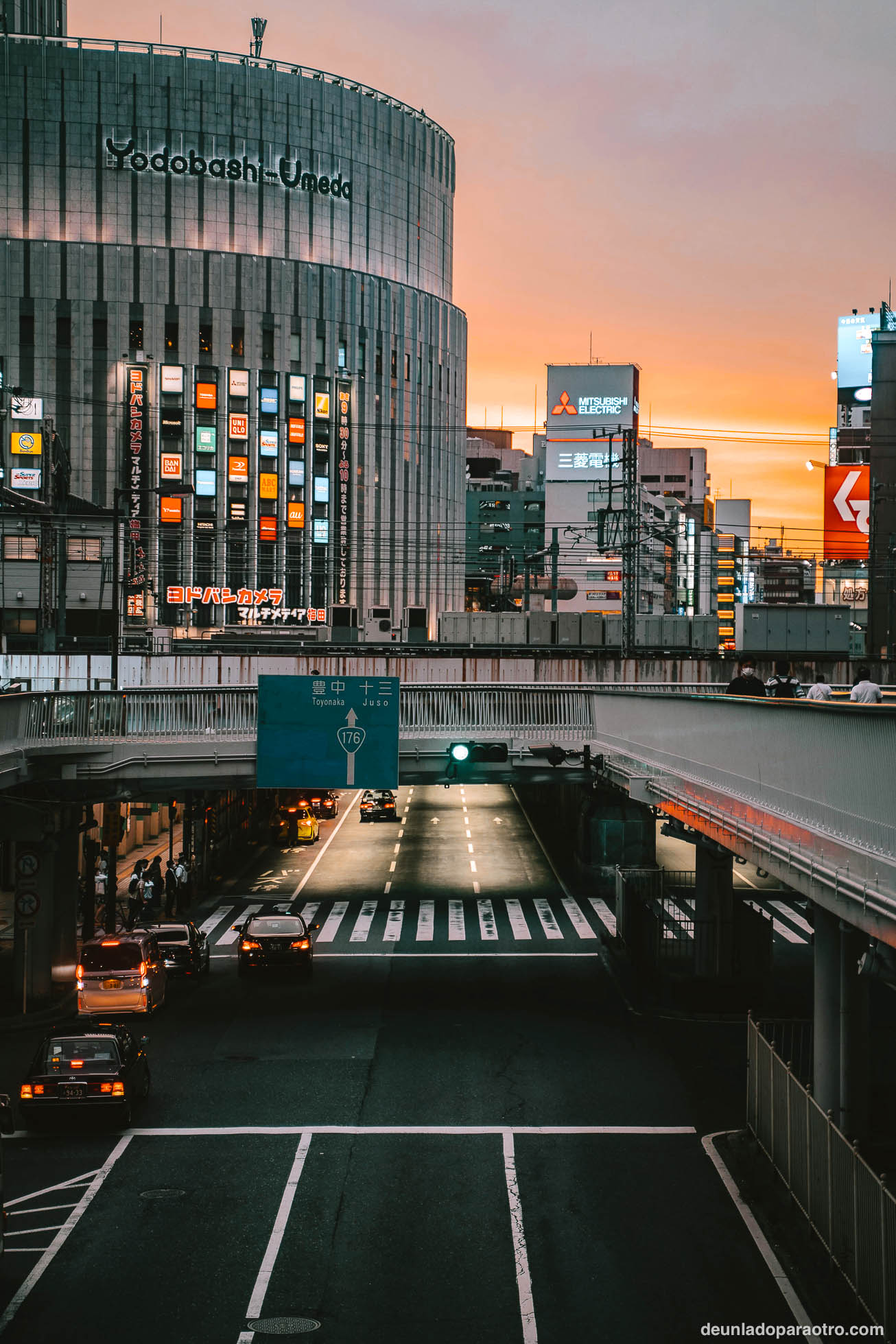 Umeda, una de las áreas comerciales y de negocios más grandes que ver en Osaka