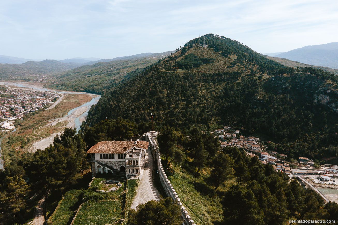 El Castillo, una visita imprescindible que hacer en Berat