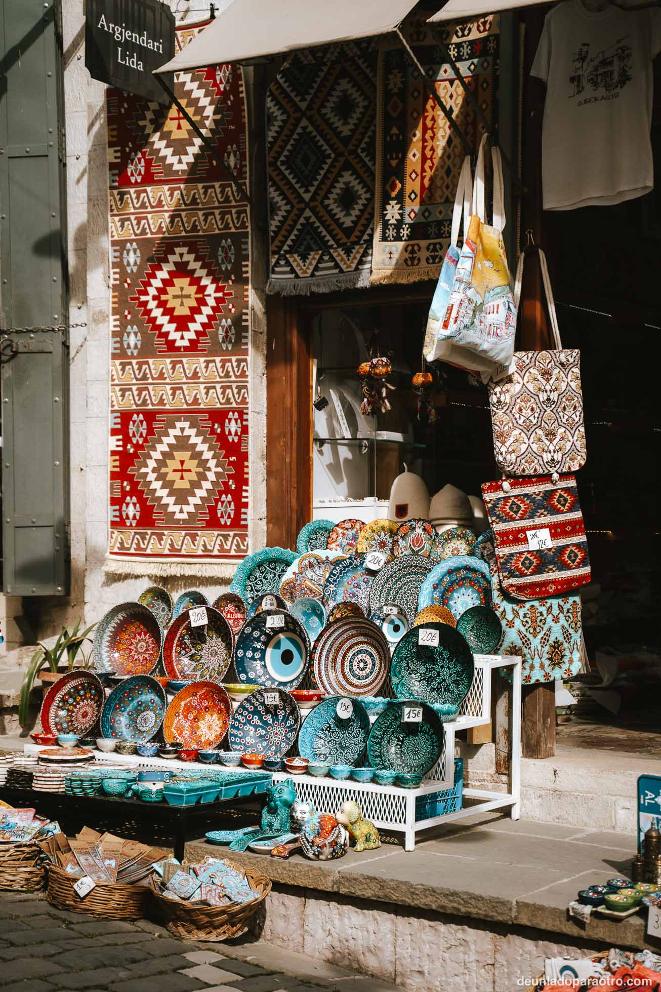 El Bazar de Gjirokastër, una visita obligada que hacer en una ruta por Albania en 10 días